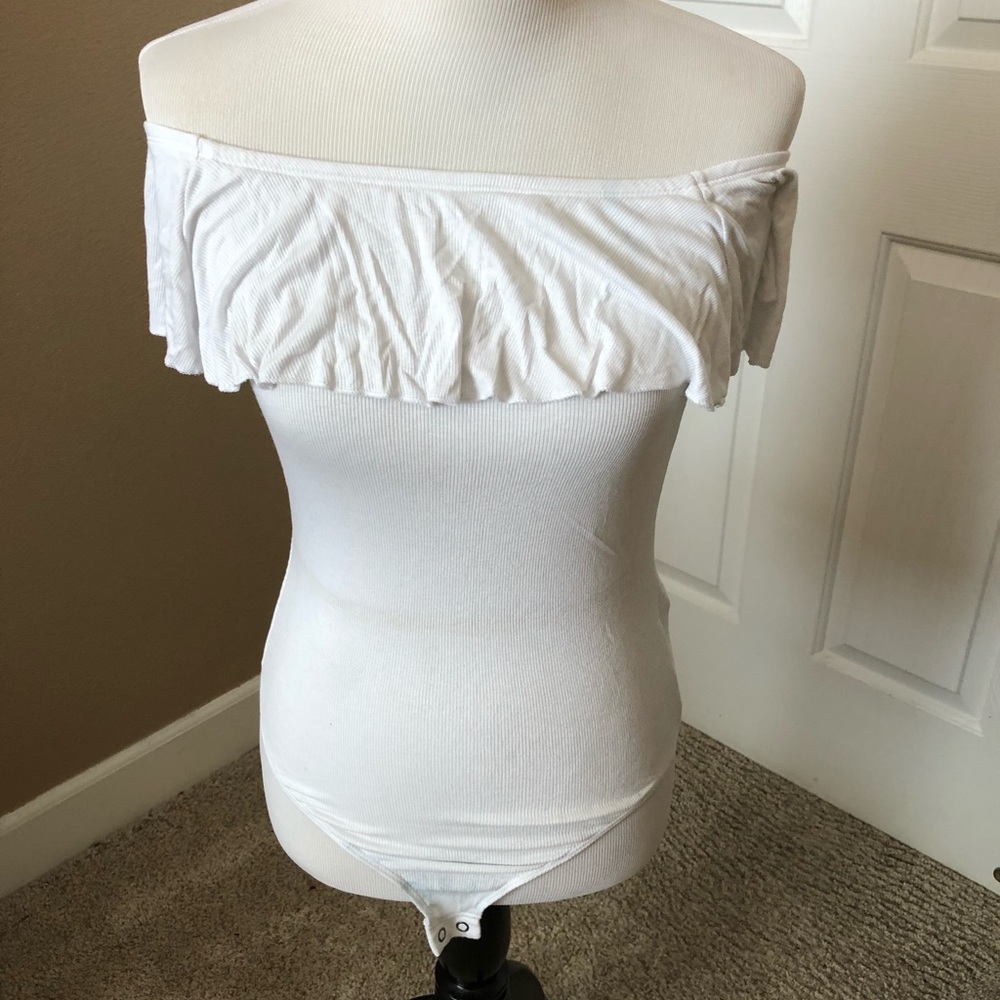 Leotard strapless with arm inserts